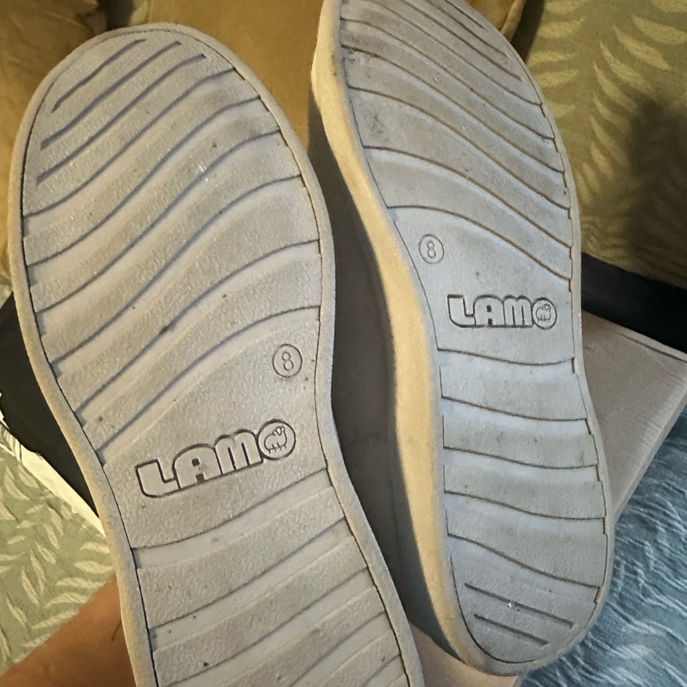 Lamo boots - worn one time